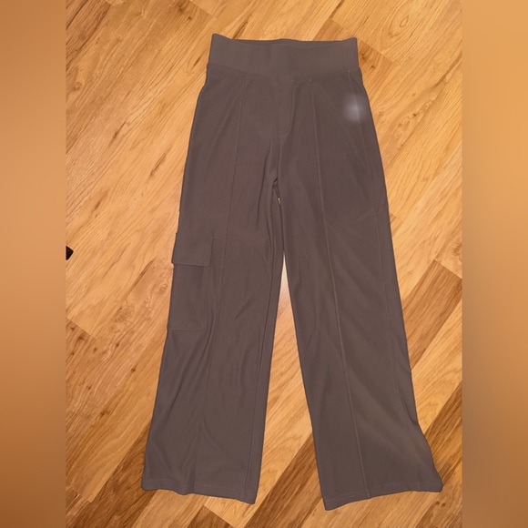 Move Theology Pants - Women's Brown Sweatpants